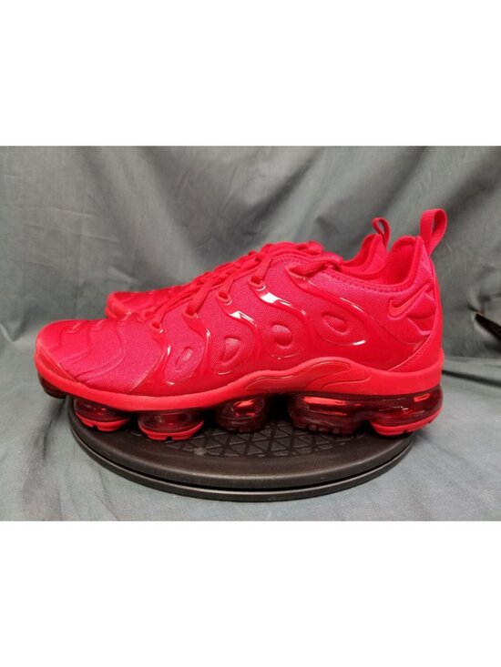 Nike Air VaporMax Plus Sneakers Triple Red CW6973 600 Mens Size 8.5 NEW NO BOX! main image 4